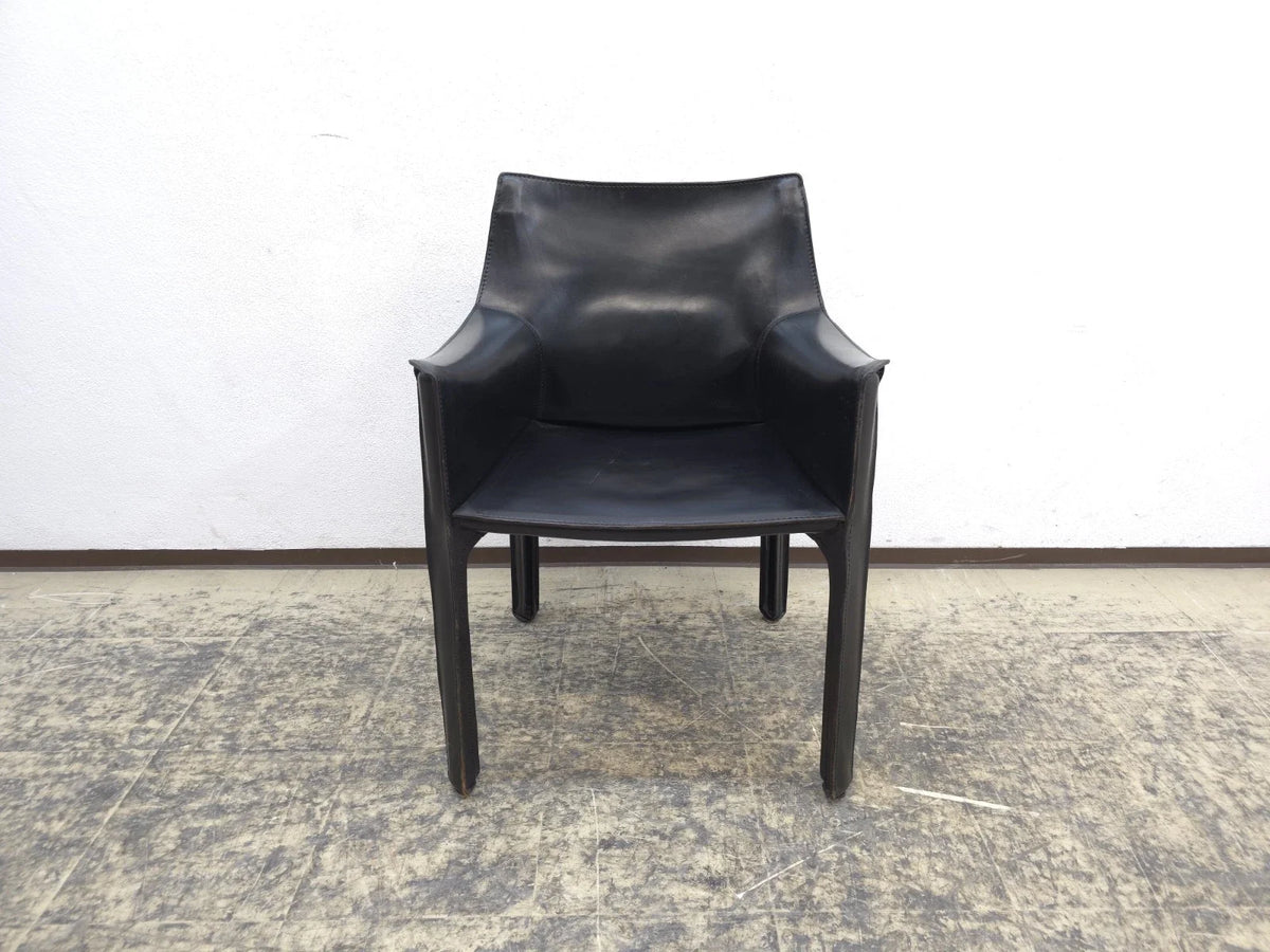 La chaise Cab 413 de Cassina, un chef-d'œuvre du design italien