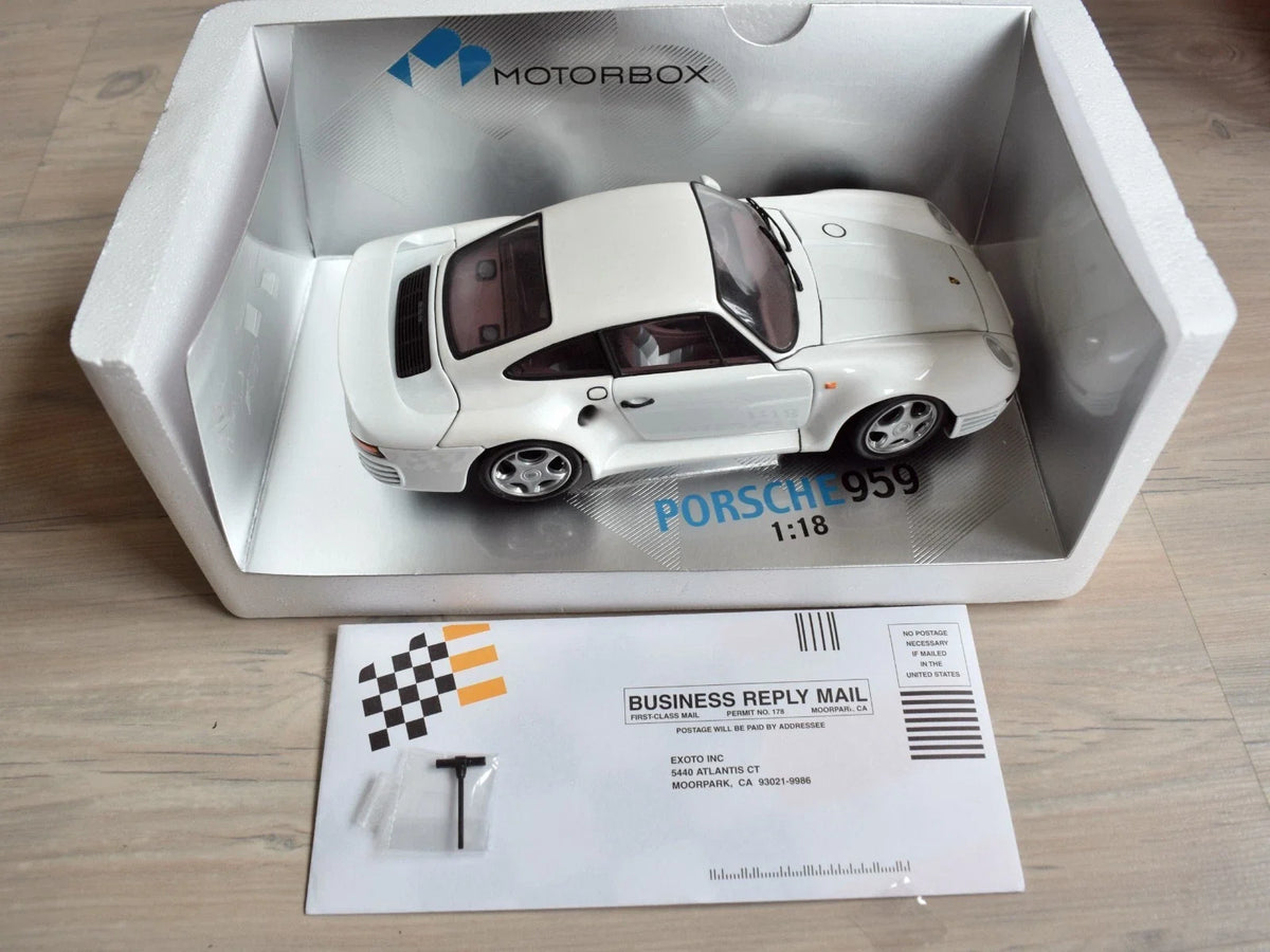 Lot de 4 voitures de sport Exoto Porsche,Jaguar,,Mercedes Benz