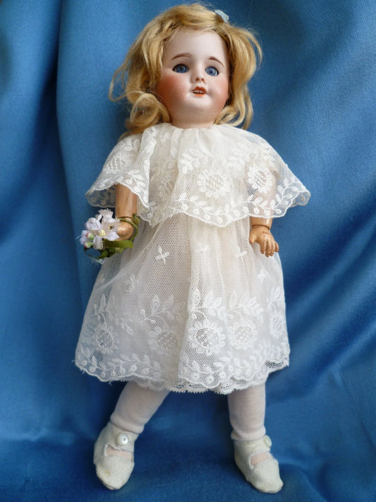 Rare POUPÉE MYETTE du journal LISETTE, du N°1 de 1921, chemise d'O, SFBJ