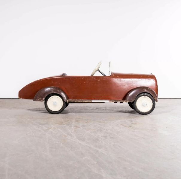 Voiture à Pédales Fabriquée à la Main Vintage 1948