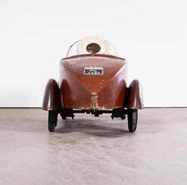 Voiture à Pédales Fabriquée à la Main Vintage 1948