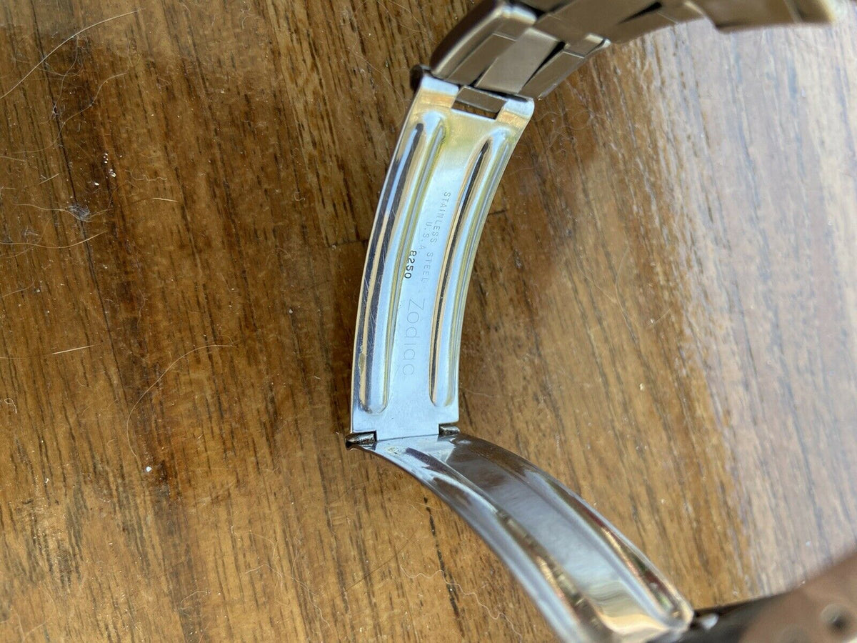 Zodiac Sea Wolf White Dial Original Bracelet And Box Automatic Mouvement AS70-72