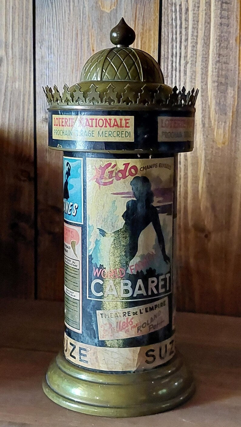 Ancien distributeur à cigarettes