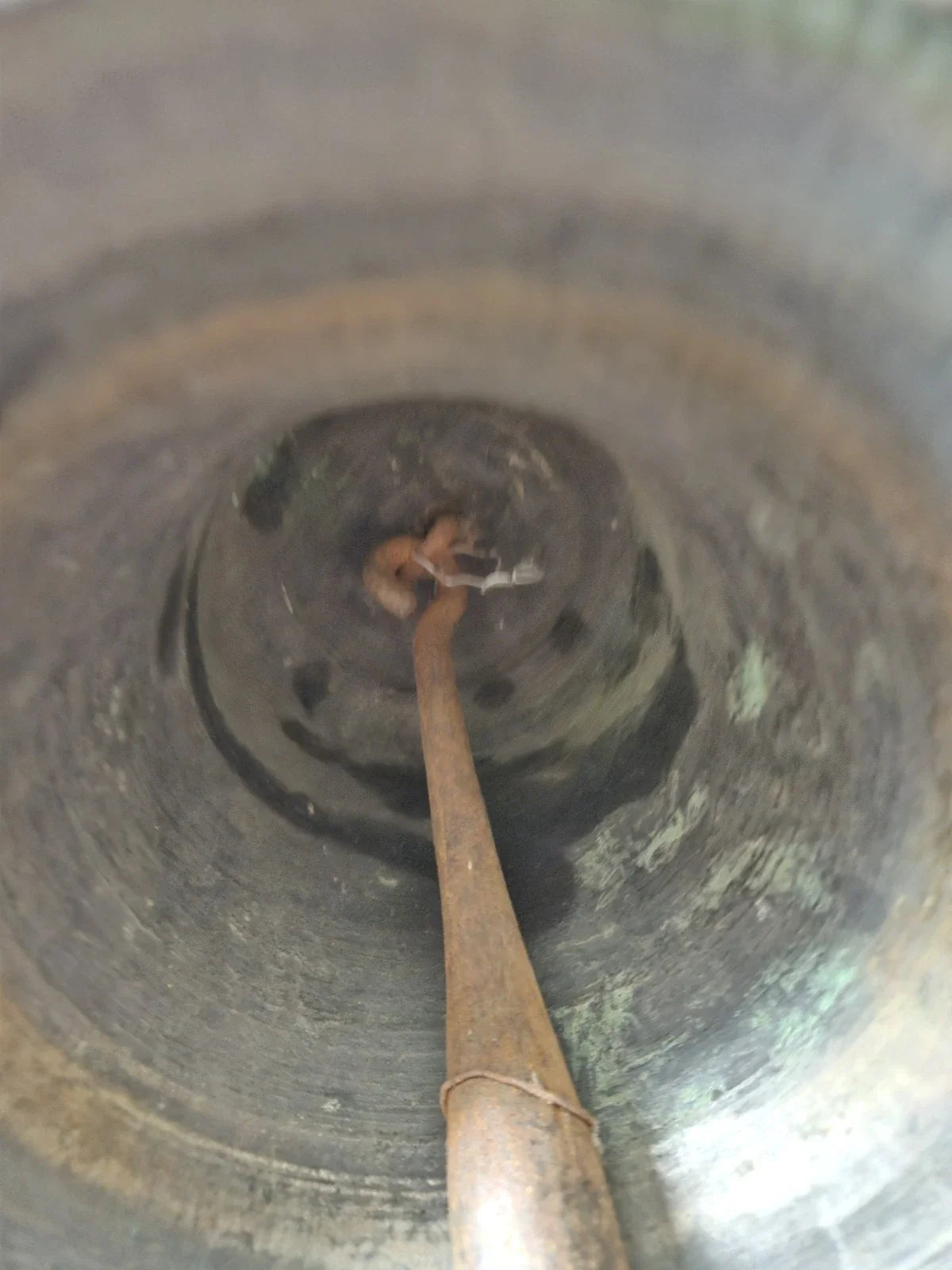 Ancienne cloche en bronze