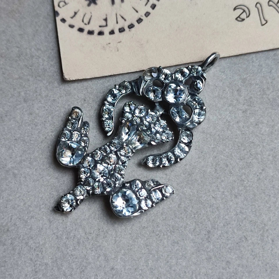 Pendentif ancien