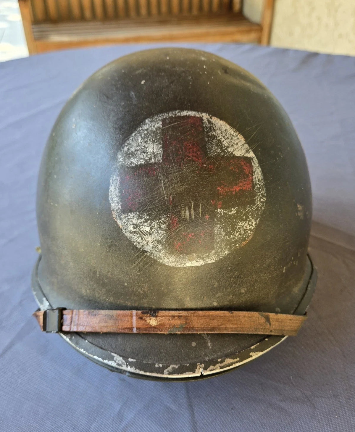 Casque usm1 medic avec quatre croix rouges