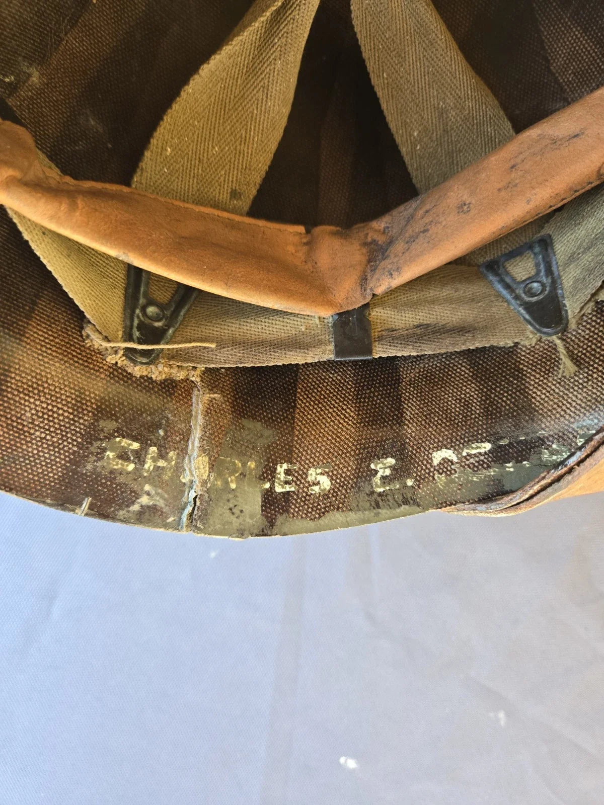 Casque usm1 medic avec quatre croix rouges
