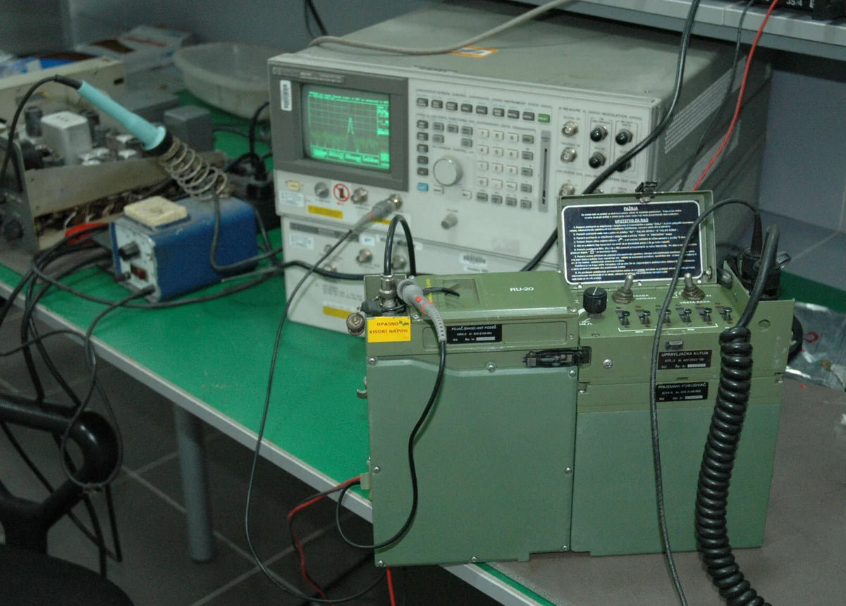 Transmetteur radio hf militaire