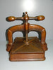 Presse relieur ancienne