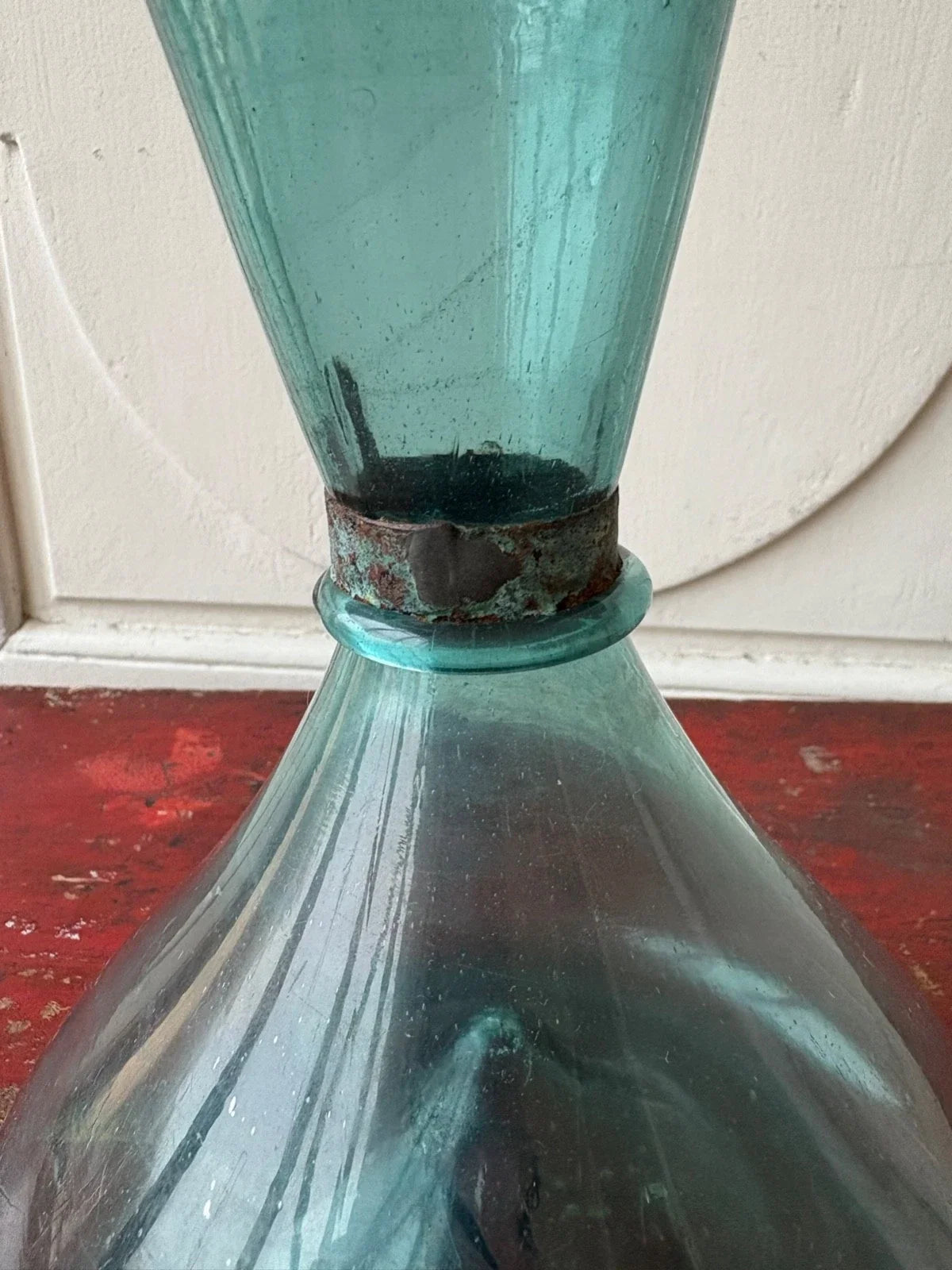 Ancien flacon mesure en verre soufflé