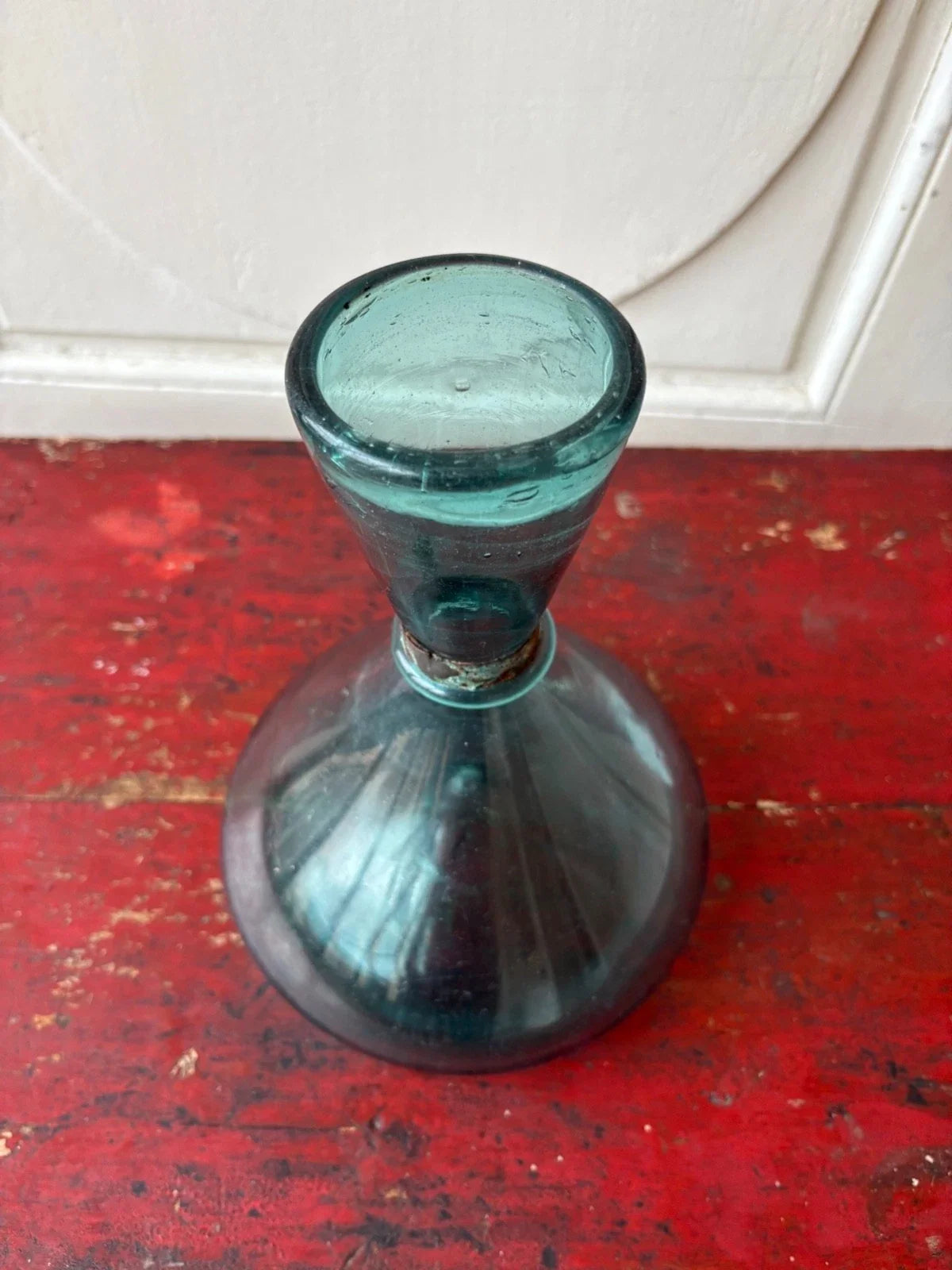 Ancien flacon mesure en verre soufflé