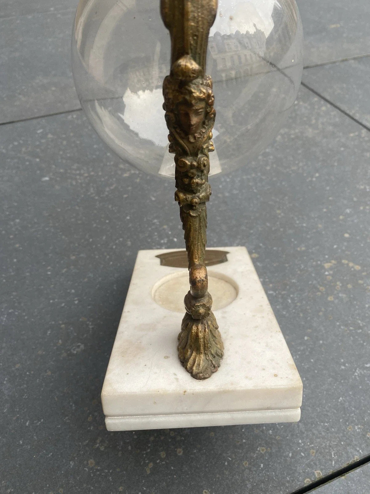 Cafetière ancienne en verre