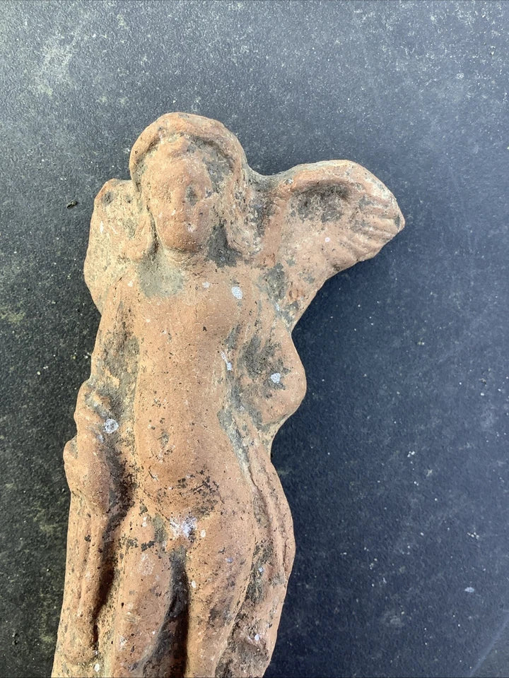 Statuette romaine en terre cuite