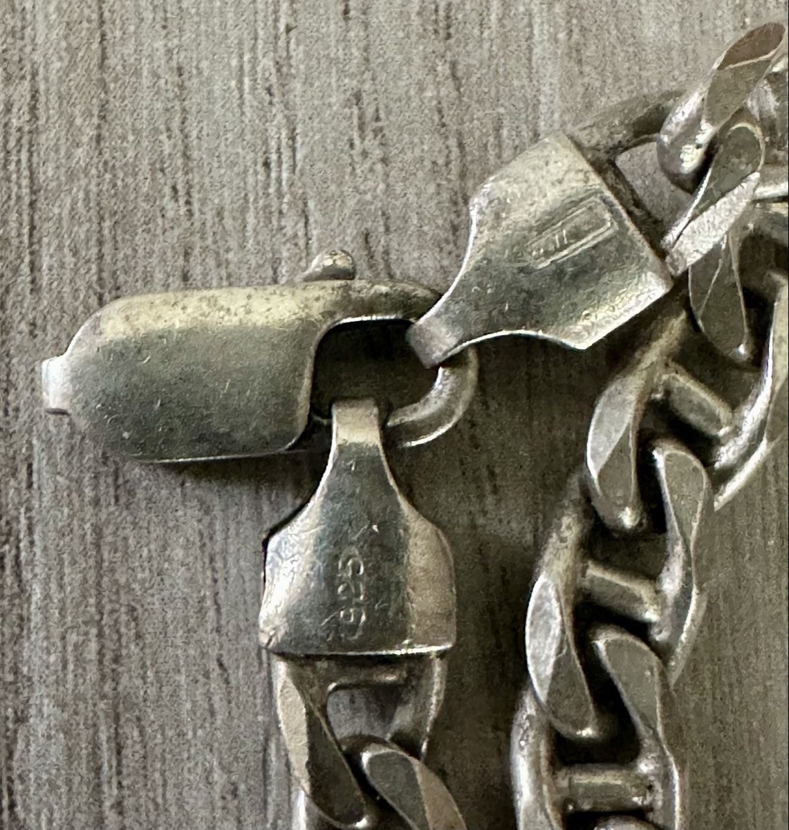 Croix ancienne en argent massif