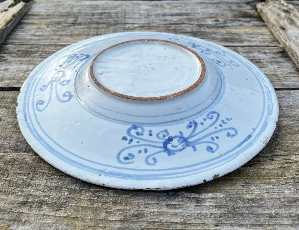 Assiette en faïence