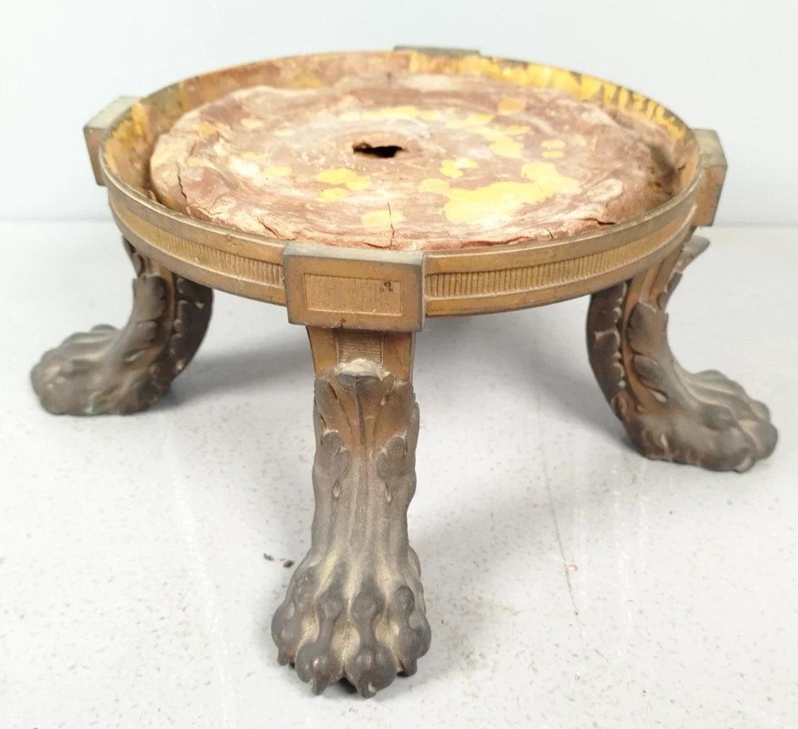 Socle piédestal
