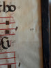 Feuille encadrée d'un antiphonaire, manuscrit enluminé en latin