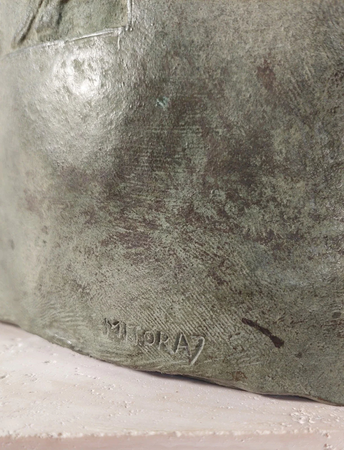 Sculpture en bronze d’asclépios