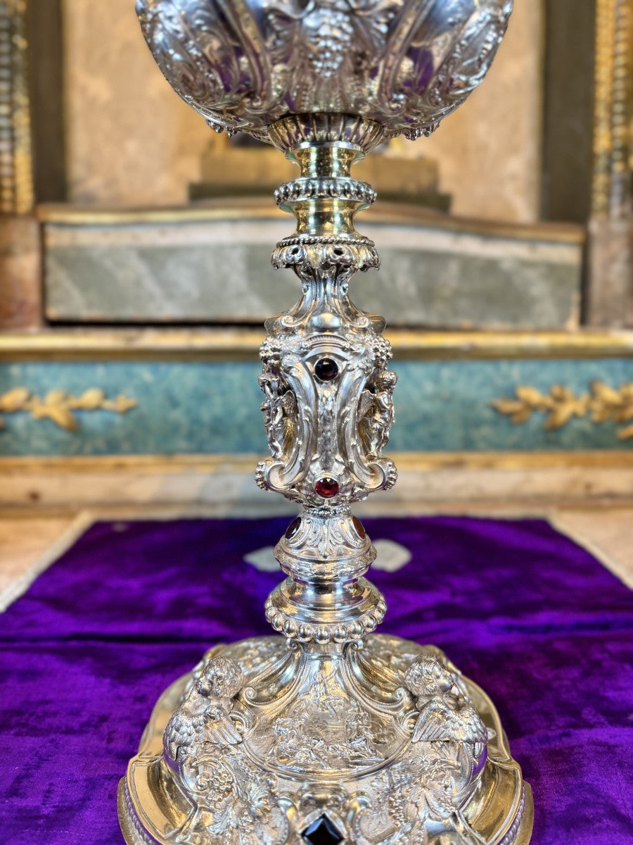Ciboire en argent, modèle cathédrale