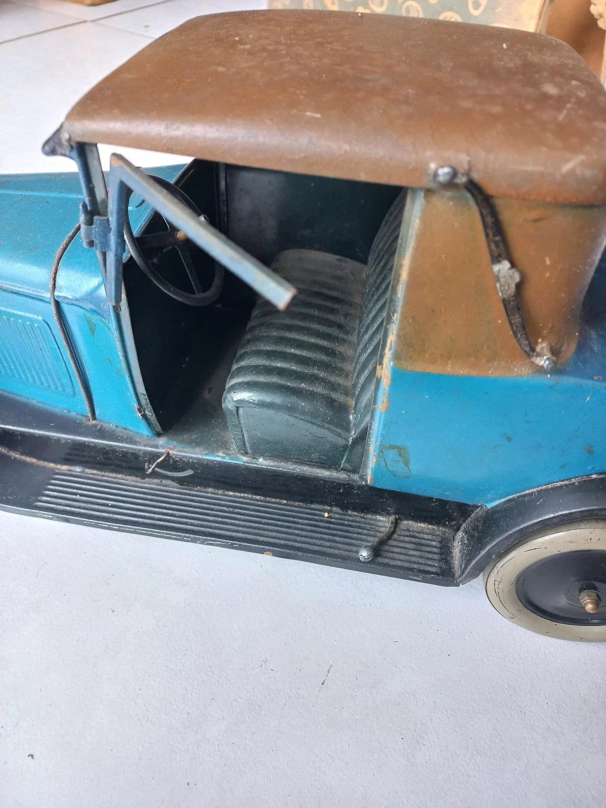 Jouet automobile mécanique André Citroën