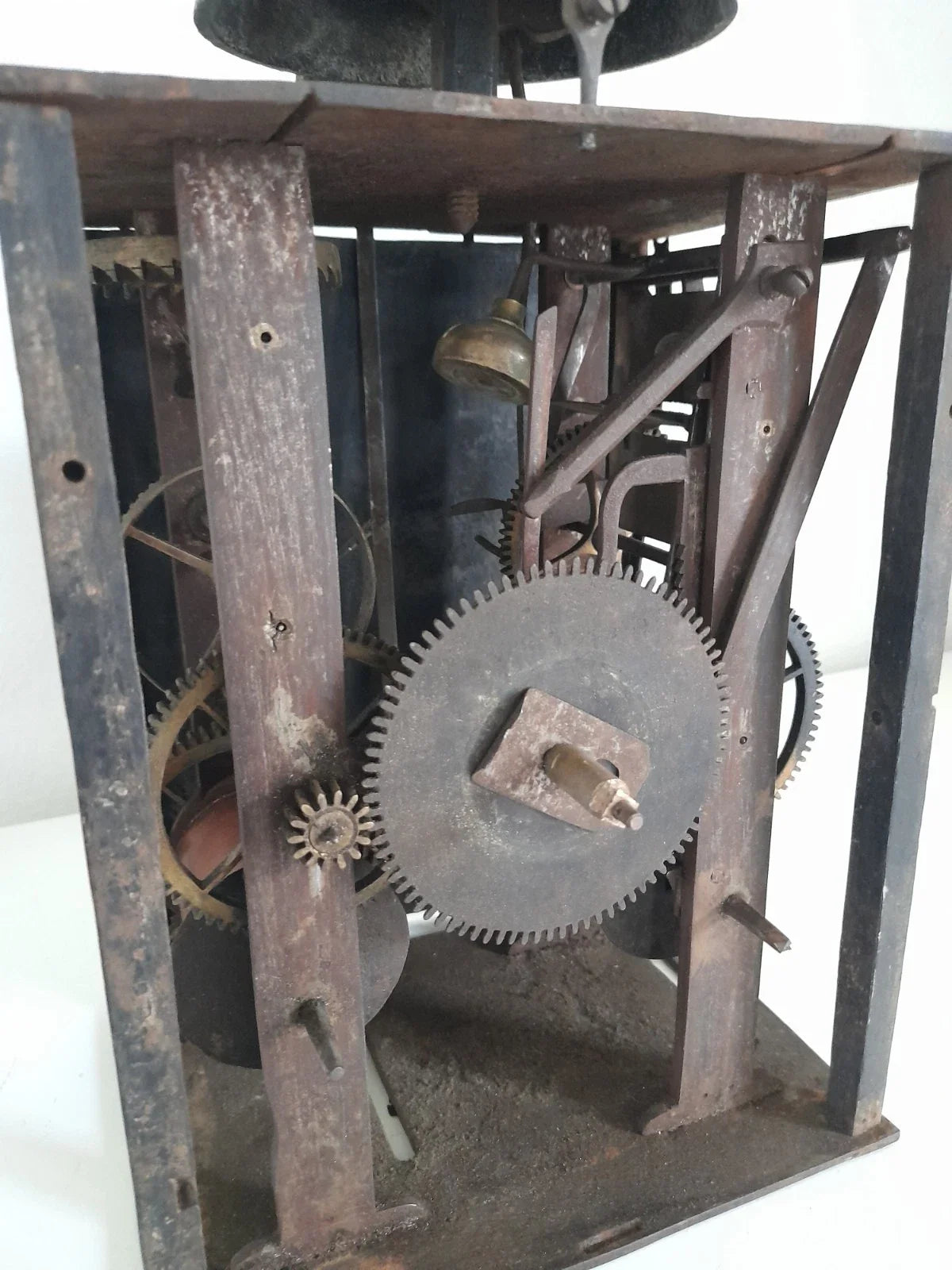 Horloge Comtoise mécanisme 1 aiguille