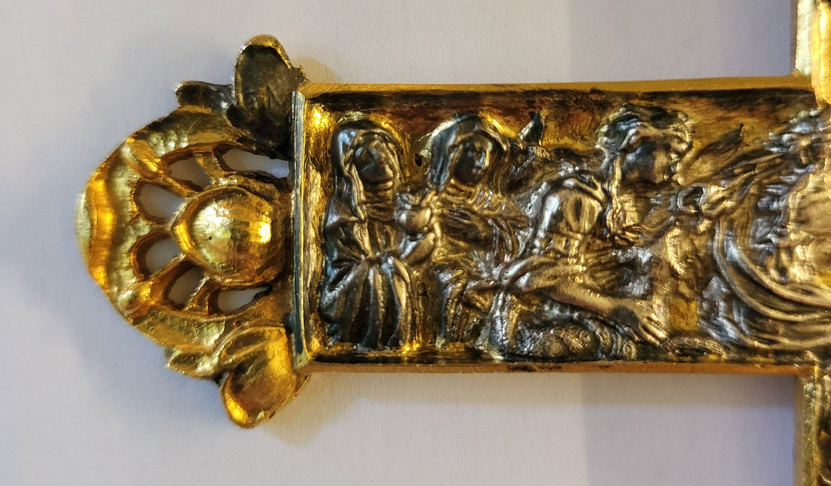 Croix baroque en relief tridimensionnelle du XVIIe/XVIIIe siècle