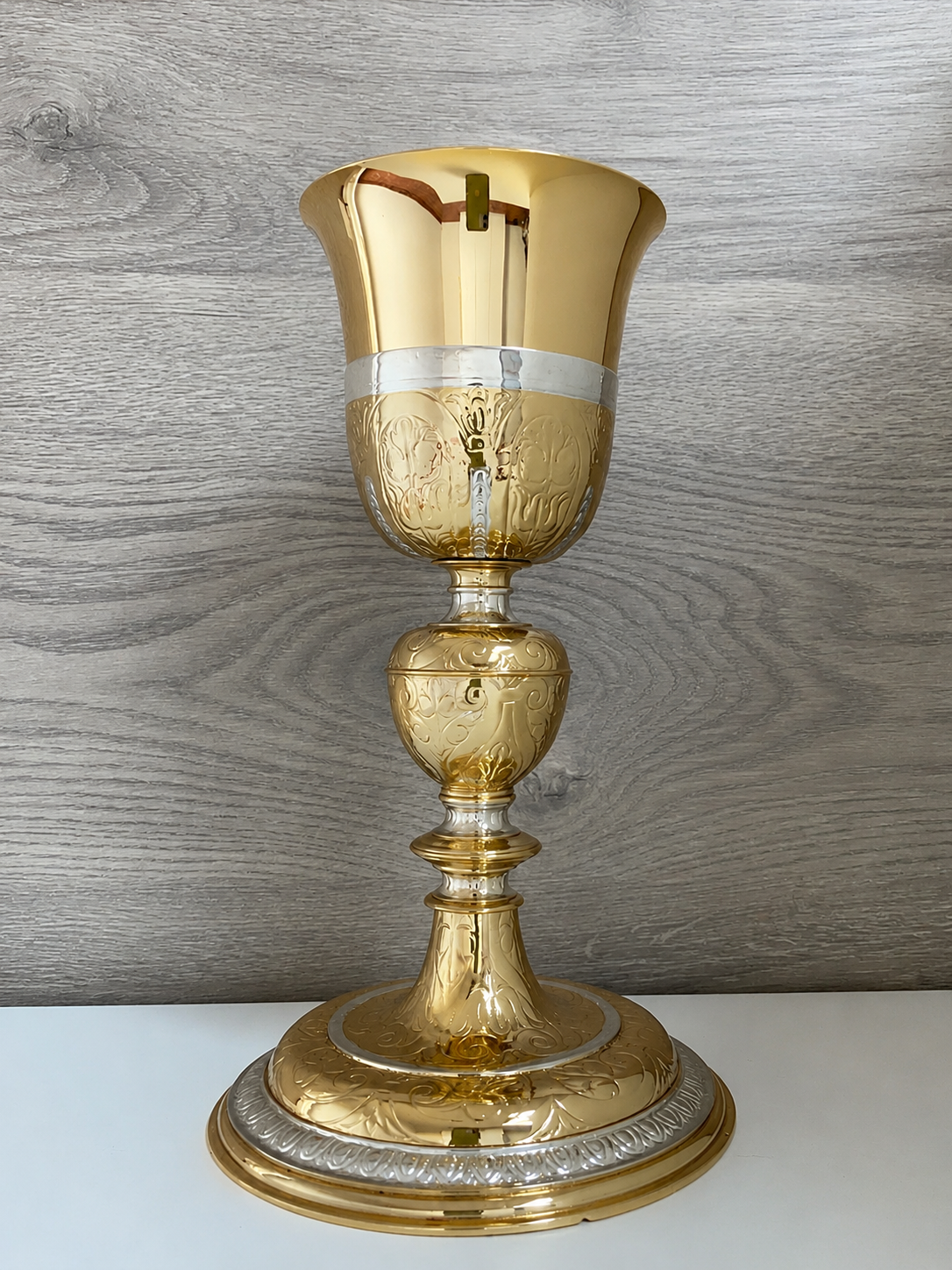 Calice épiscopal en bronze de la fin du XVIIIe siècle