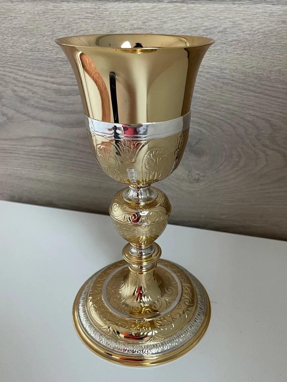 Calice épiscopal en bronze de la fin du XVIIIe siècle