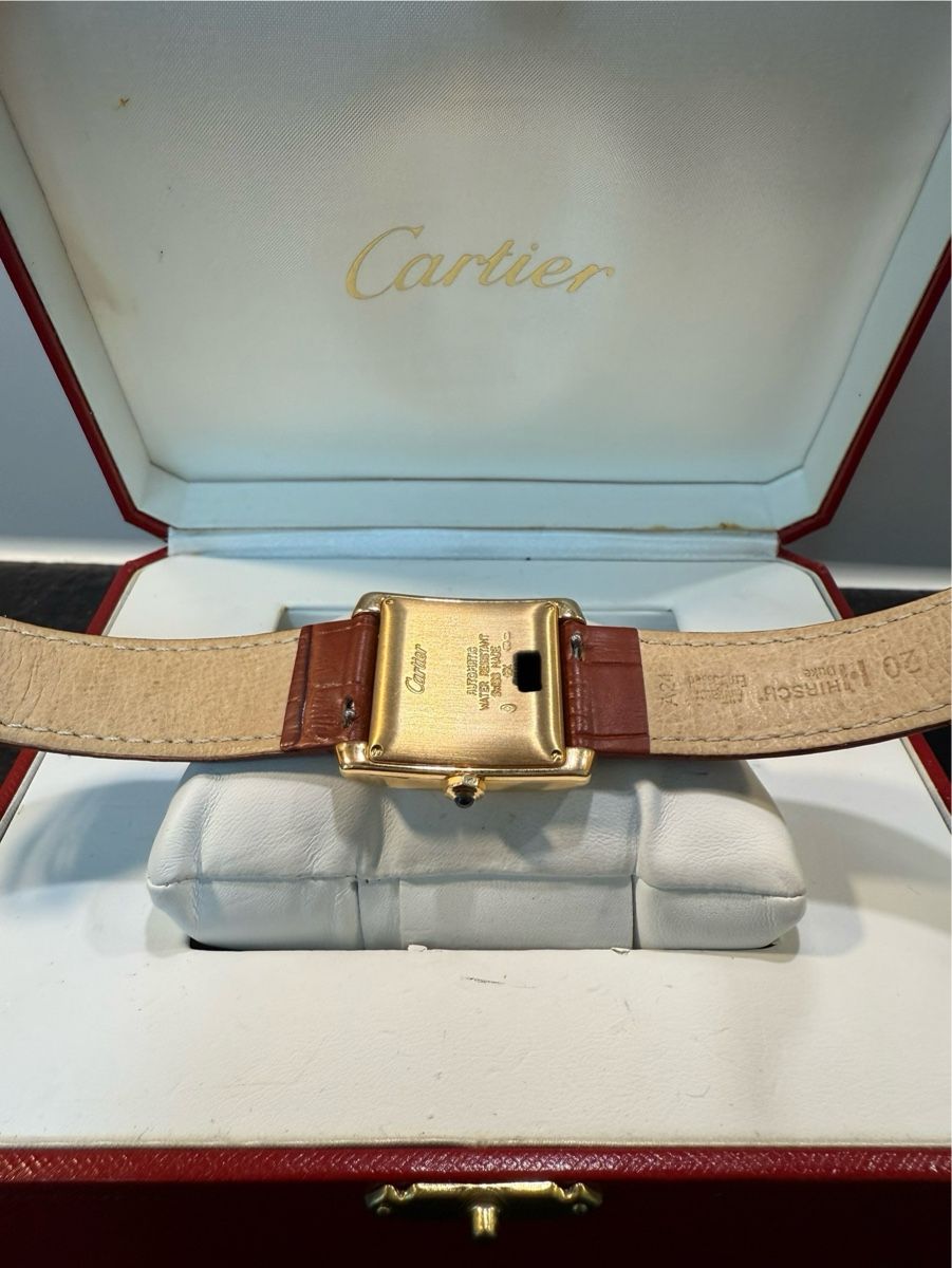 Montre Cartier Tank classique en or jaune 18 carats, référence 1840