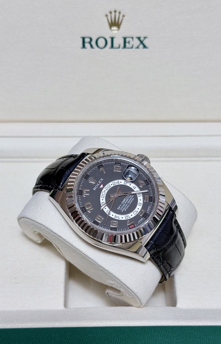 Rolex Sky-Dweller en or blanc 18 carats
