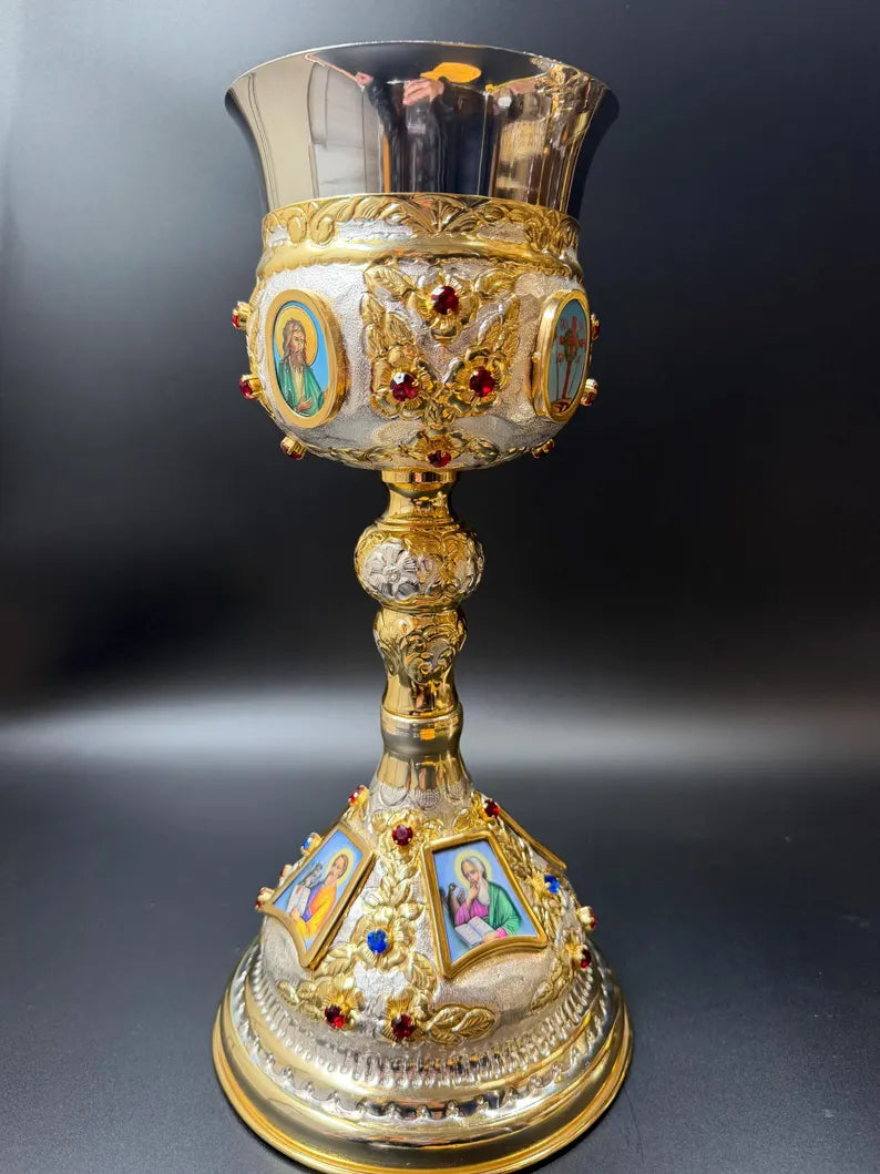 Ensemble de calices liturgiques fabriqués à la main