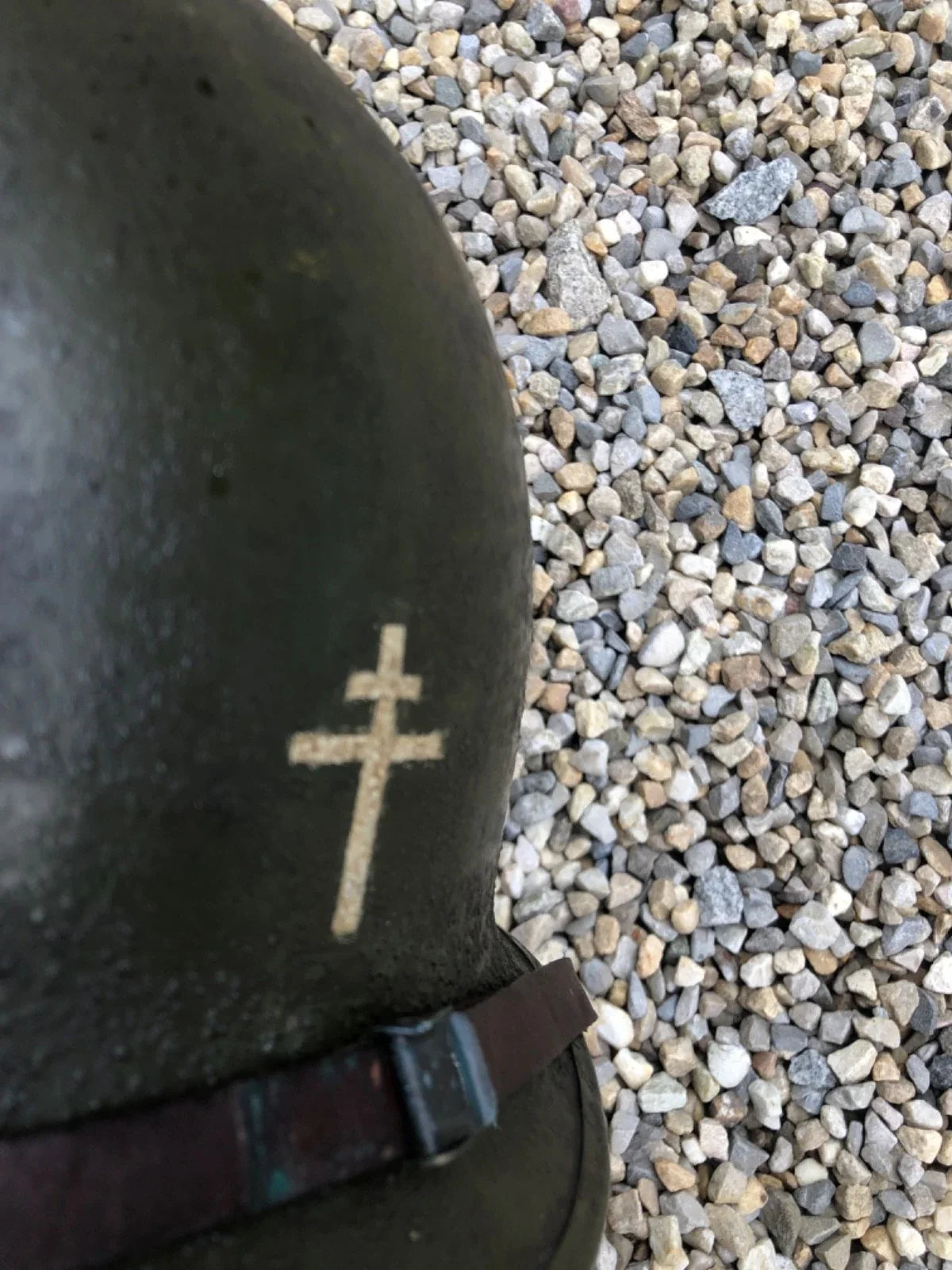 Ancien casque complet armée de libération
