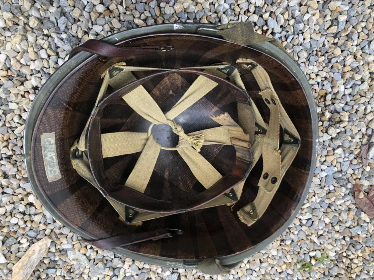 Ancien casque complet armée de libération