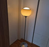 Lampadaire Cappuccino Meblo Guzzini Bud des années 70