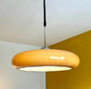 Lampe suspension OVNI emblématique de l'ère spatiale Harvey Guzzini des années 1970
