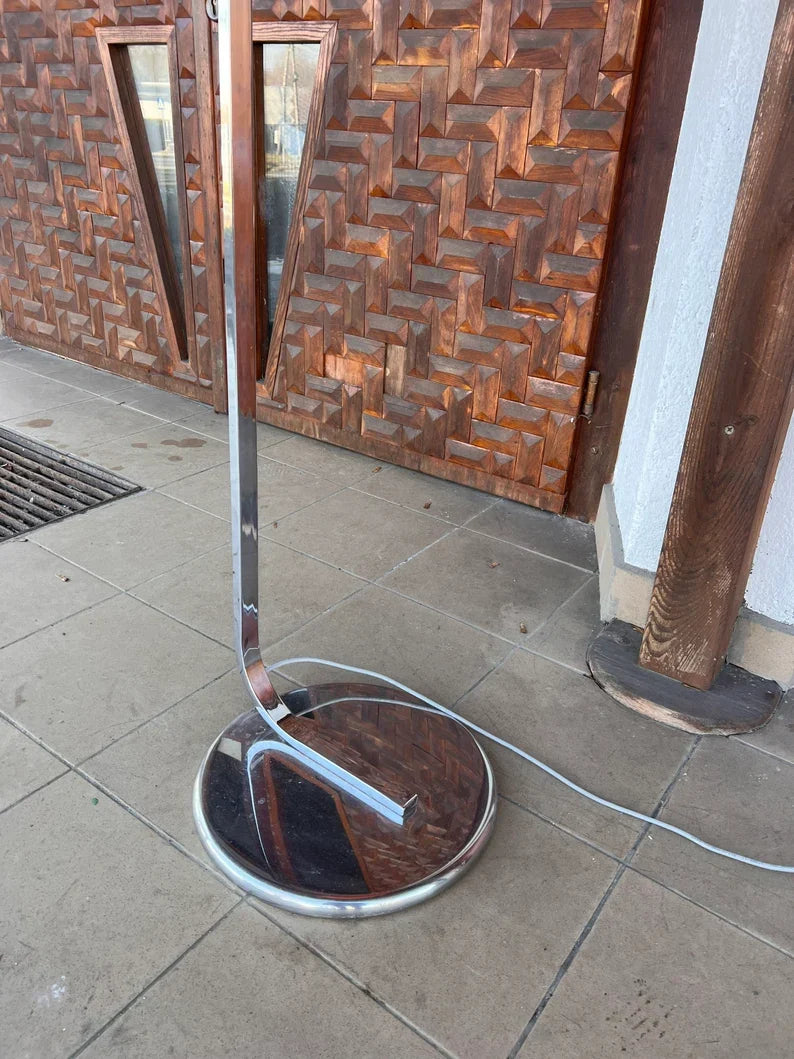 Rare lampadaire Alvise signé Luigi Massoni pour Guzzini