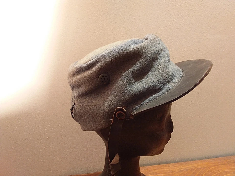 Képi authentique de l'Armée Française, modèle 1915