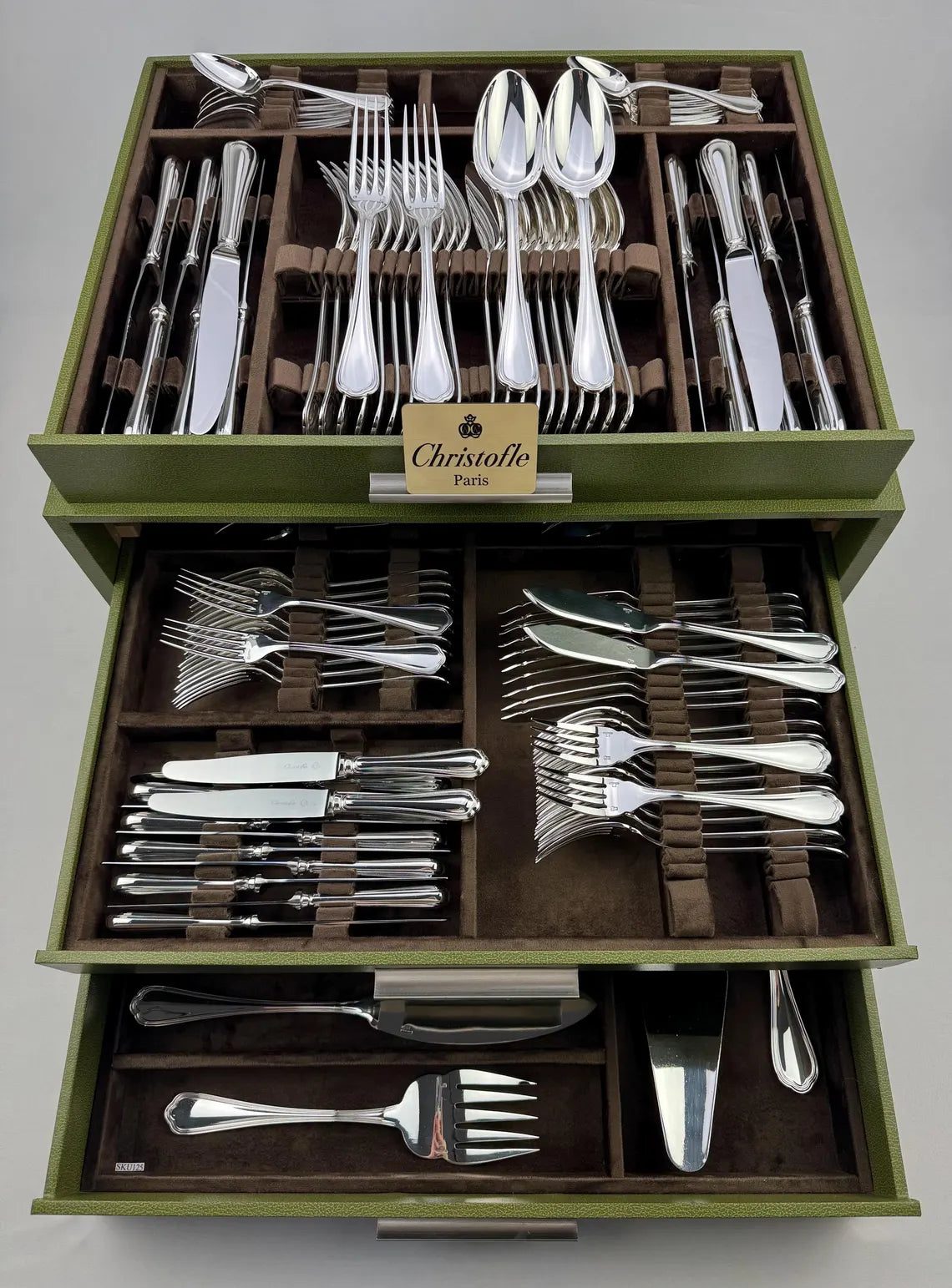 Service de table Christofle 126 pièces