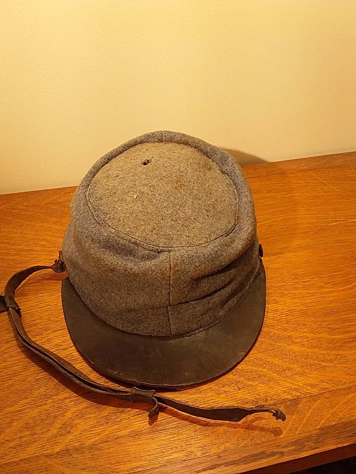 Képi authentique de l'Armée Française, modèle 1915