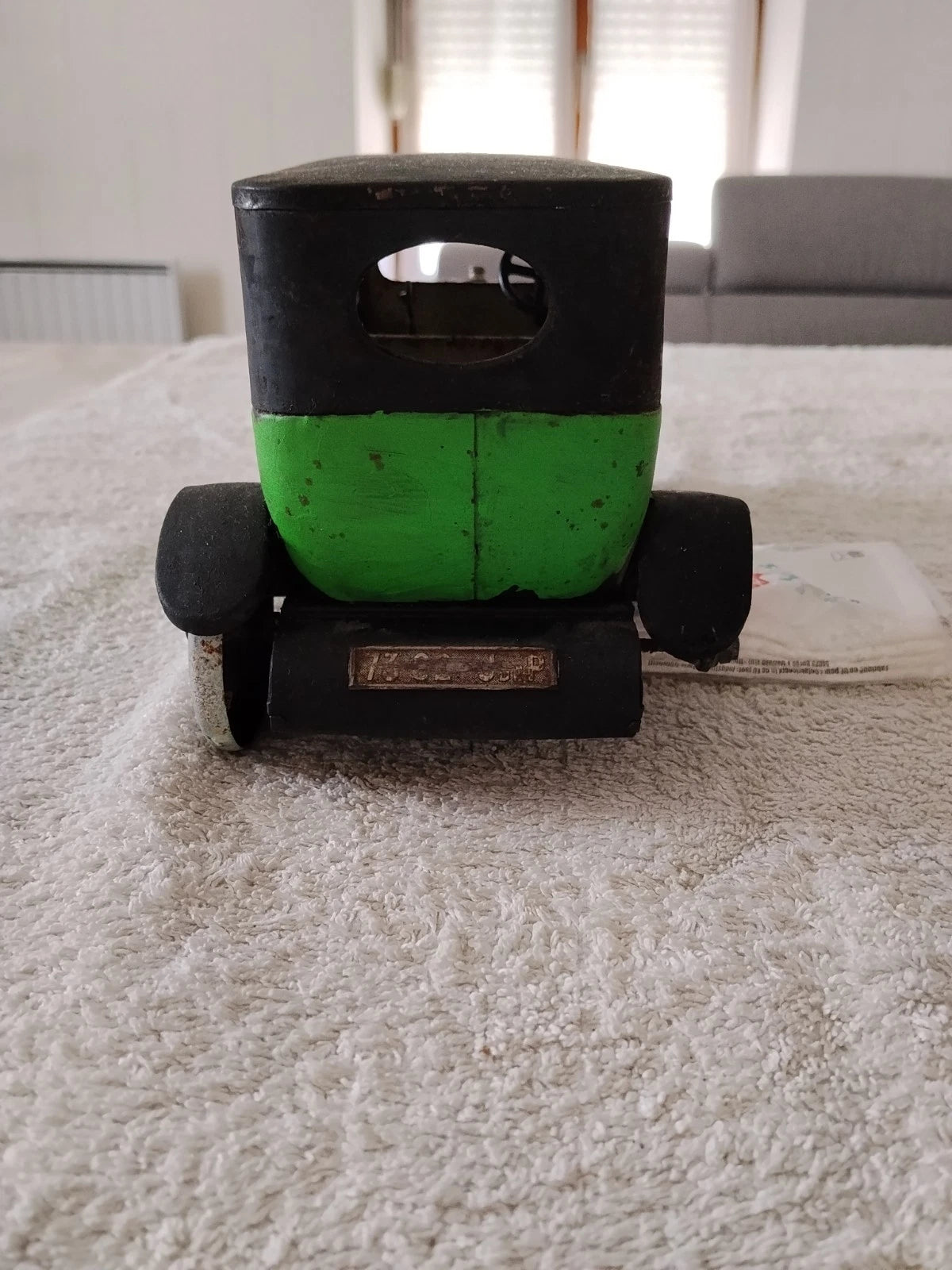 Jouet ancien en tôle