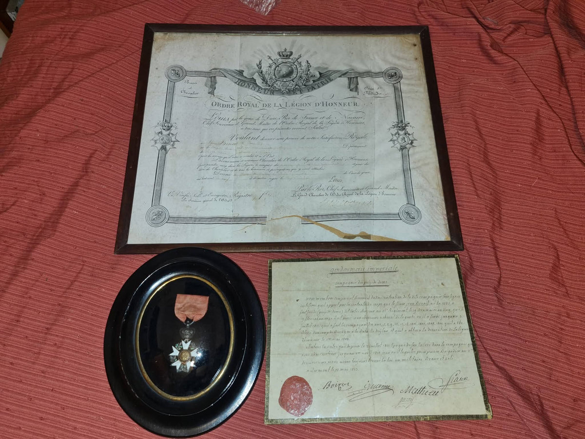 Rare Légion d’Honneur Louis XVIII 1819 –brevet original nominatif et croix ancienne