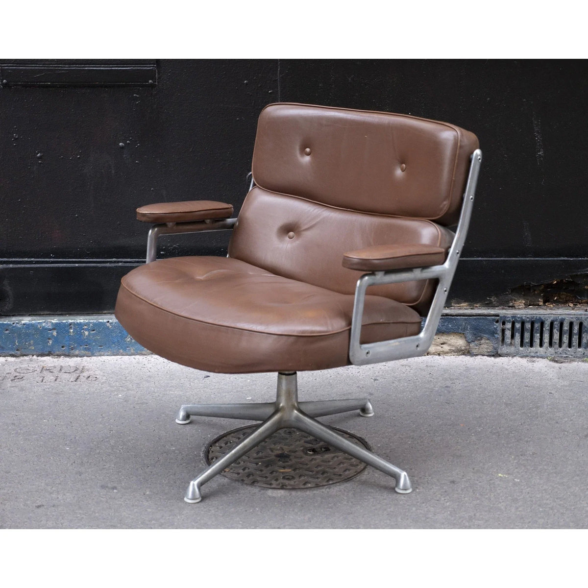 Fauteuil Lobby Chair de Charles & Ray Eames - Herman Miller - Vintage