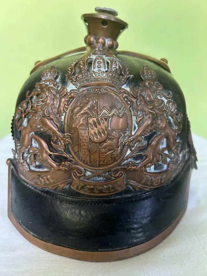 Casque officier prussien Pickelhaube