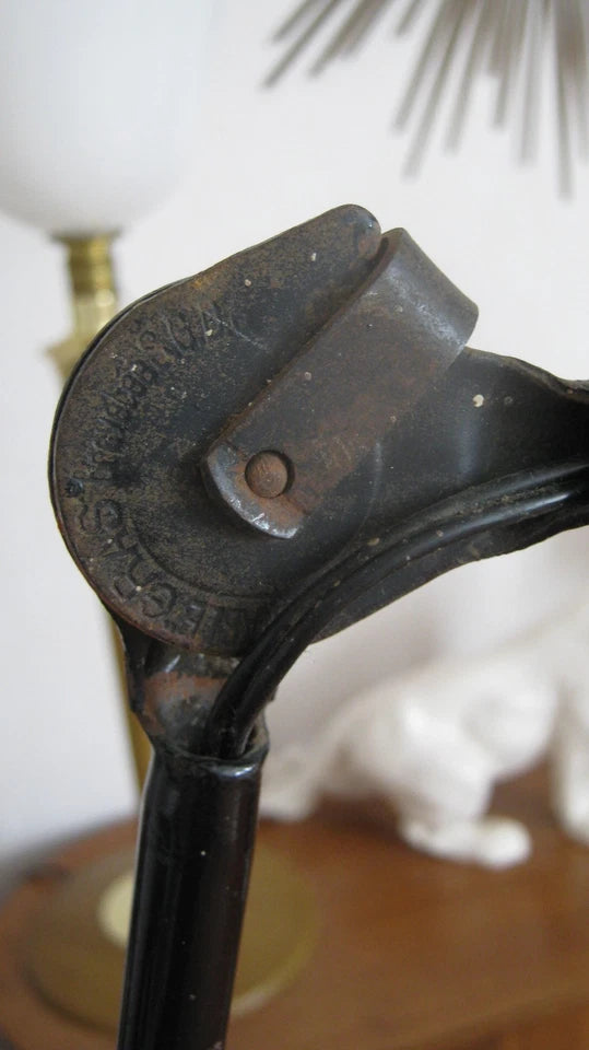 Lampe ajustable GRAS brevetée SGDG