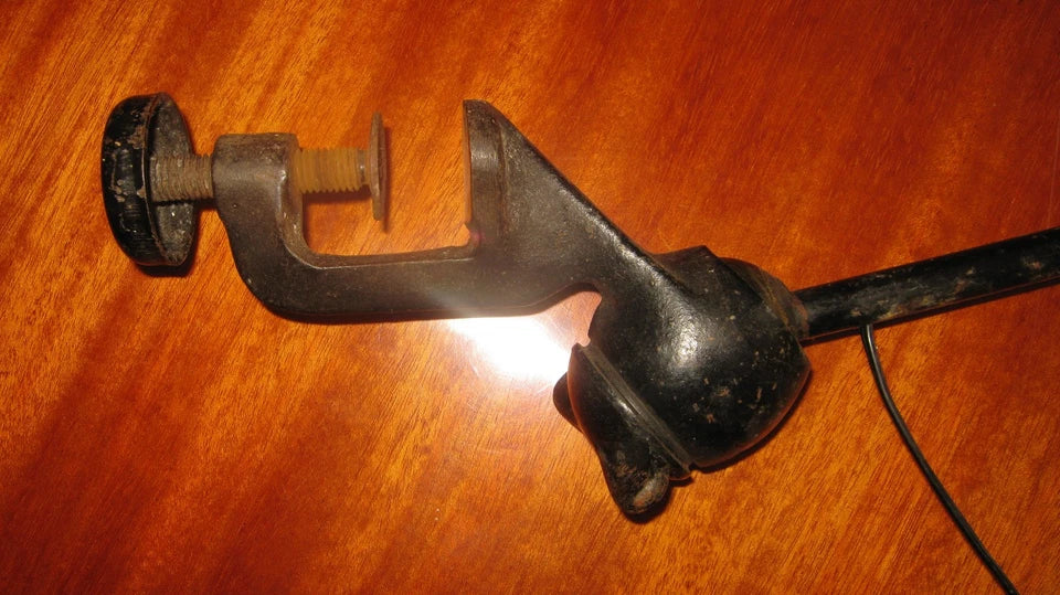 Lampe ajustable GRAS brevetée SGDG