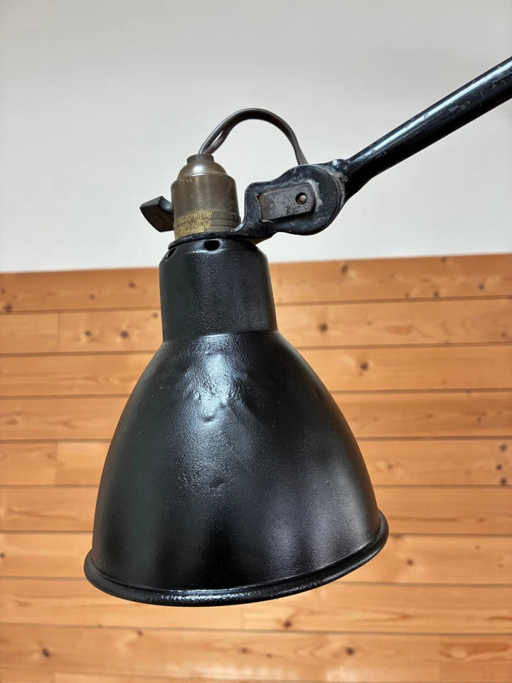 Lampe Ravel modèle n° 201 semi-fixe