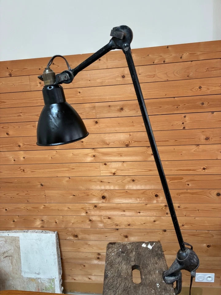 Lampe Ravel modèle n° 201 semi-fixe