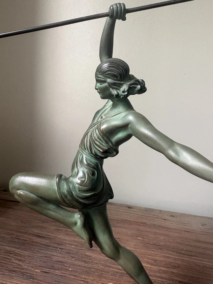Sculpture femme fayral pierre le faguays max le verrier