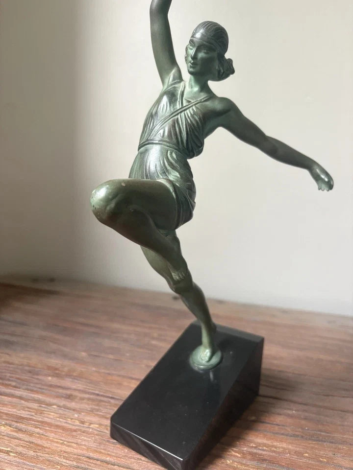 Sculpture femme fayral pierre le faguays max le verrier