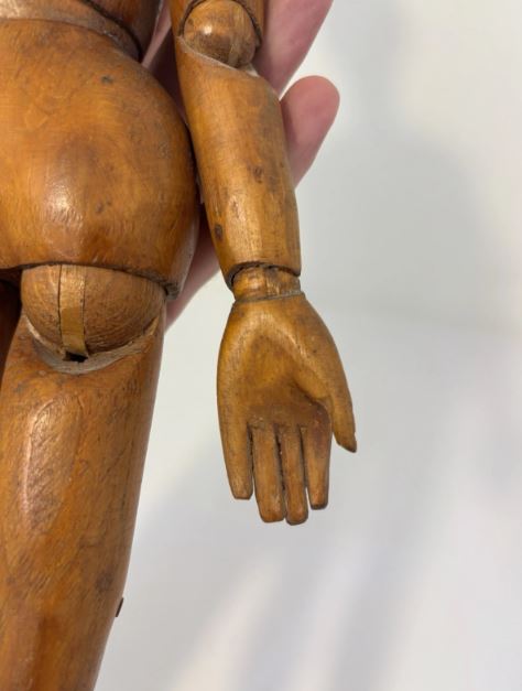Mannequin ancien d'artiste articulé en bois